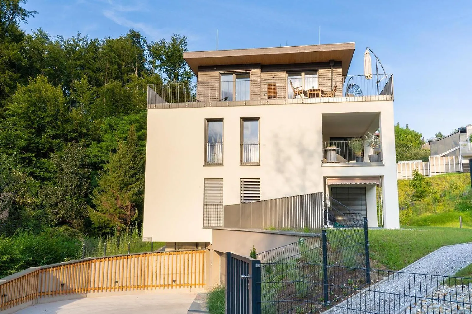 Forest Sky Suite Graz Apartment